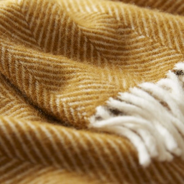 MUSTARD FISHBONE WOOL THROW - Image 2