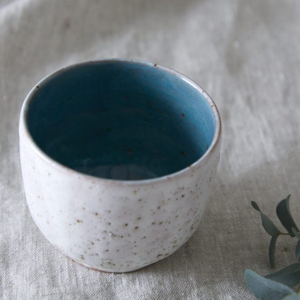 WHITE SPECKLED POT WITH BLUE - Image 2