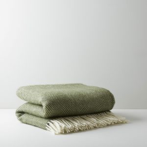 OLIVE FISHBONE WOOL THROW
